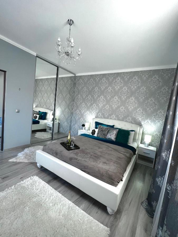 Luxurious Accommodation Floreşti Kültér fotó